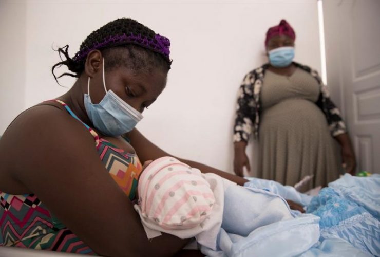 Naciemientos-en-maternidad-de-Santiago-corresponden-a-haitianas.